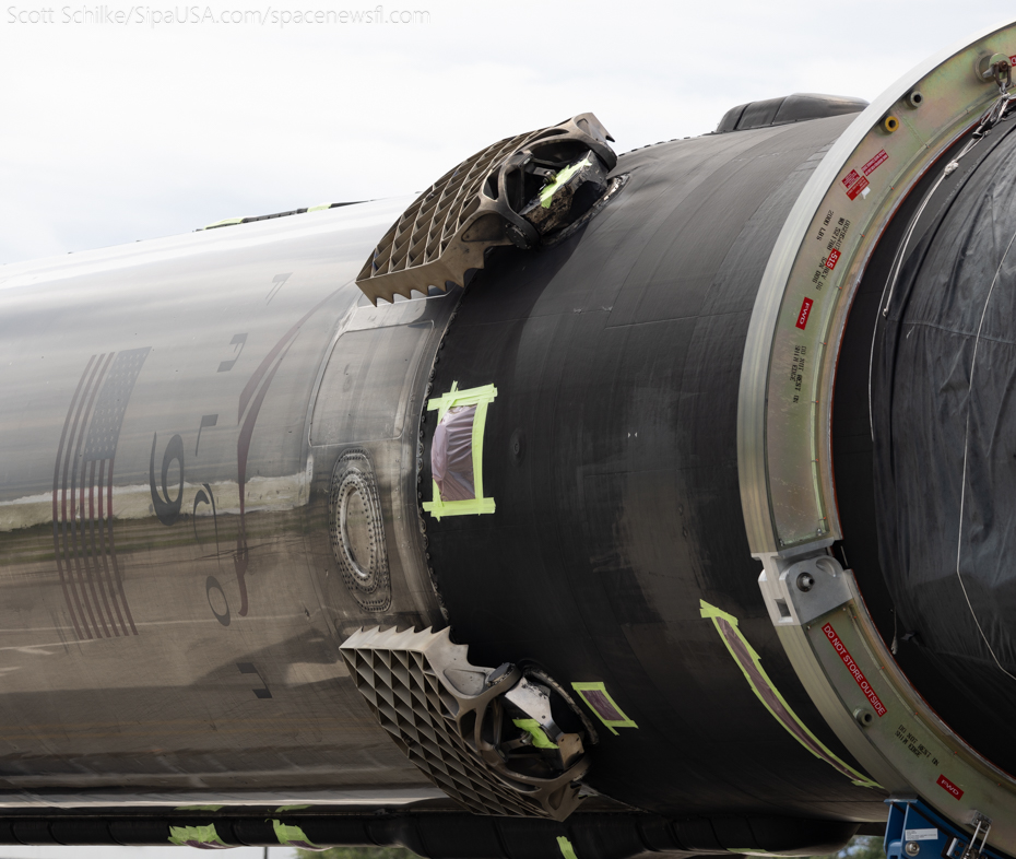 June 23 B-1062 with 21 flights transported to SLC-40