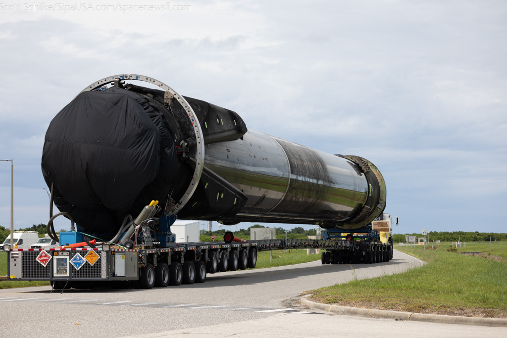 June 23 B-1062 with 21 flights transported to SLC-40