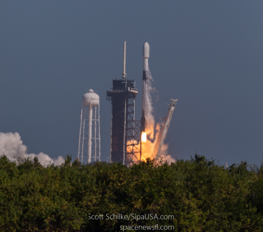 Liftoff SpaceX Koreasat 6A B-1067-23