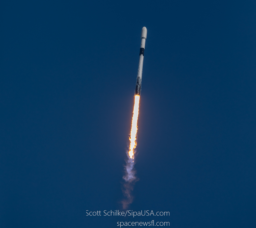 Liftoff SpaceX Koreasat 6A B-1067-23