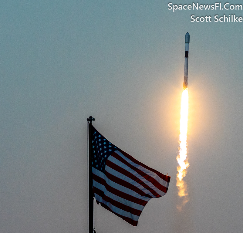 SpaceX Falcon 9 Liftoff