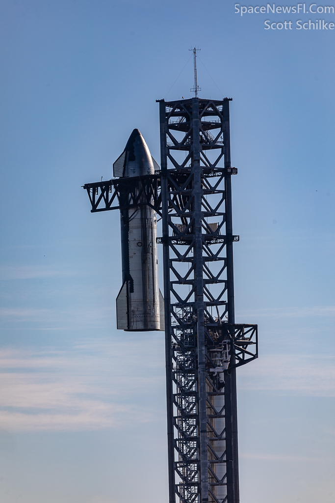 Nov 18th S25 Ready To Be Stacked On B9 For Launch Attempt 2